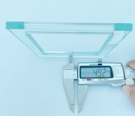 bord poli par panneaux de verre trempé de 6mm pour l'écran d'affichage à cristaux liquides