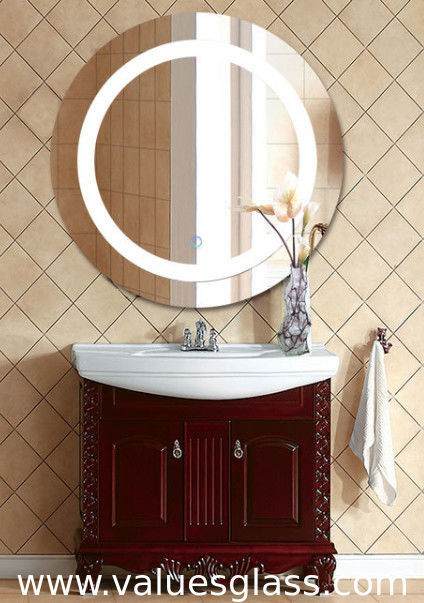 La salle de bains formée ronde de LED reflète l'aspect de mode avec l'anti fonction de corrosion