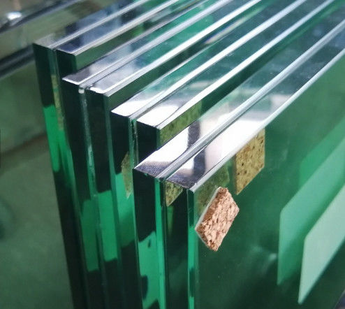 Le verre feuilleté clair des biens 6,38 couvre pour des piscines/portes de balcon