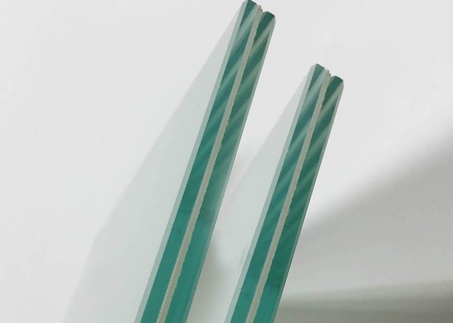 PVB a coloré l'appartement durci clair de verre feuilleté a courbé 6mm à 40mm